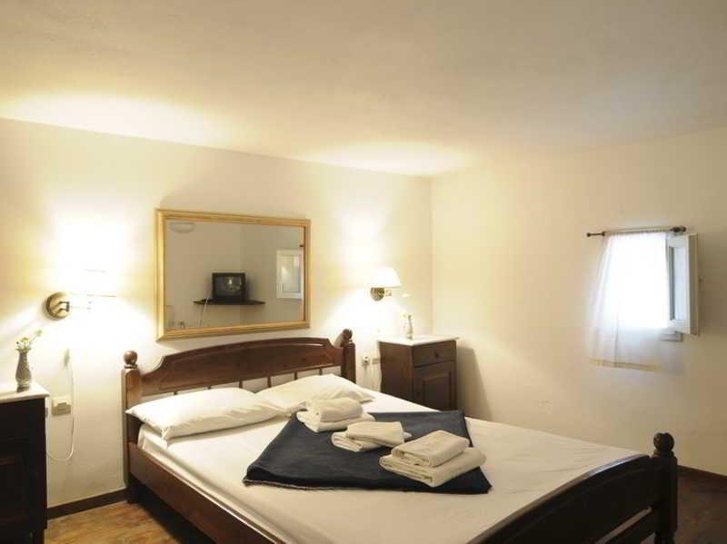 Muses Cycladic Suites Oia  Bagian luar foto